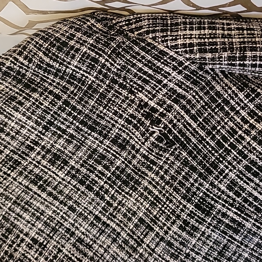 Blazer - Picture 7 of 12
